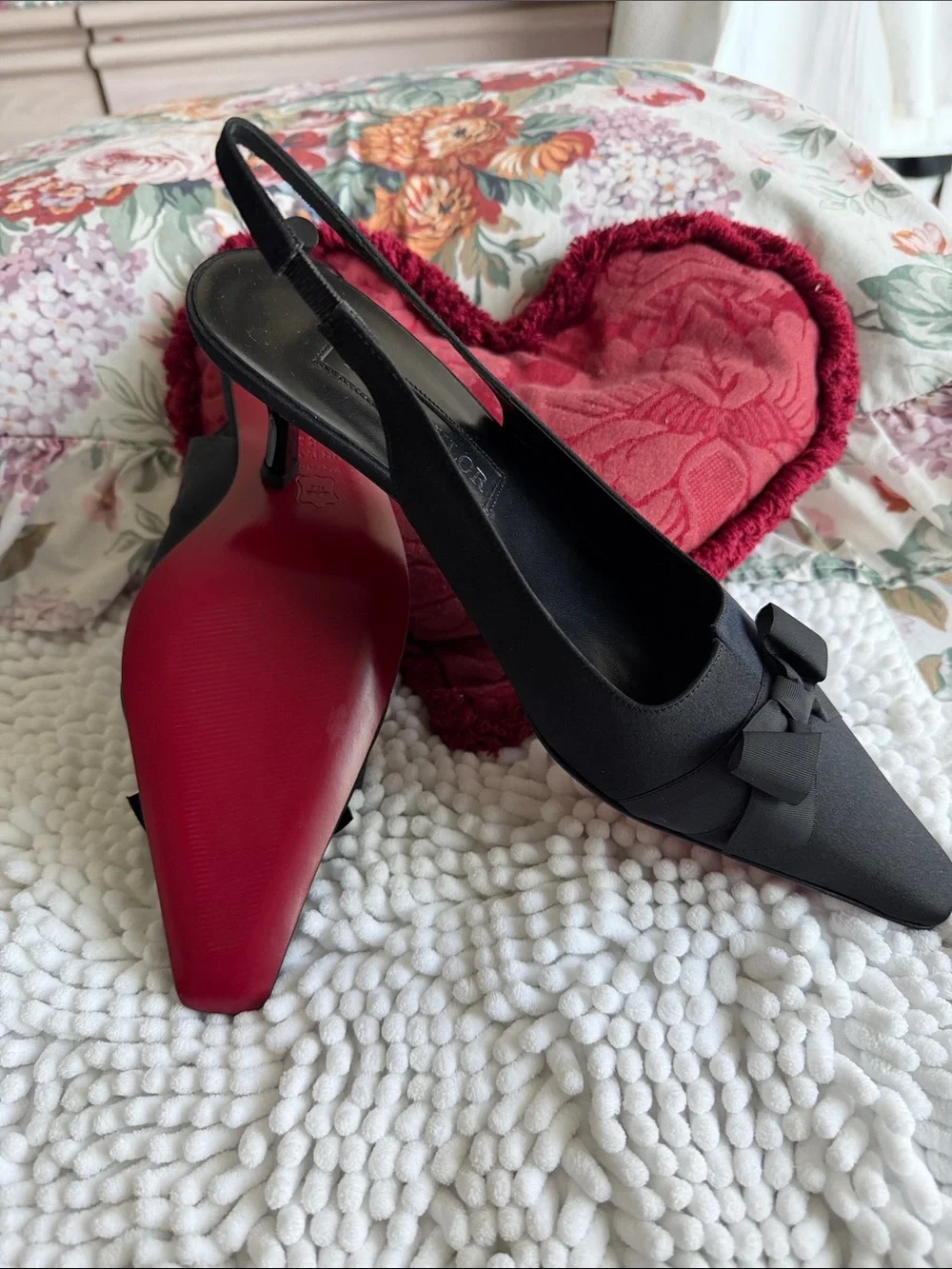 Ann Taylor Black Bow Slingback Heels